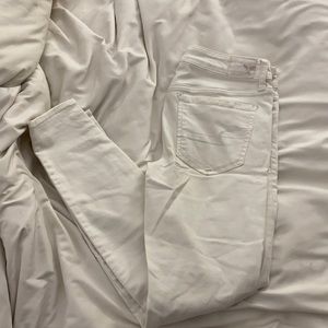 White American Eagle Skinny Jeans